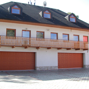 Příkladný obrázek garážových vrat